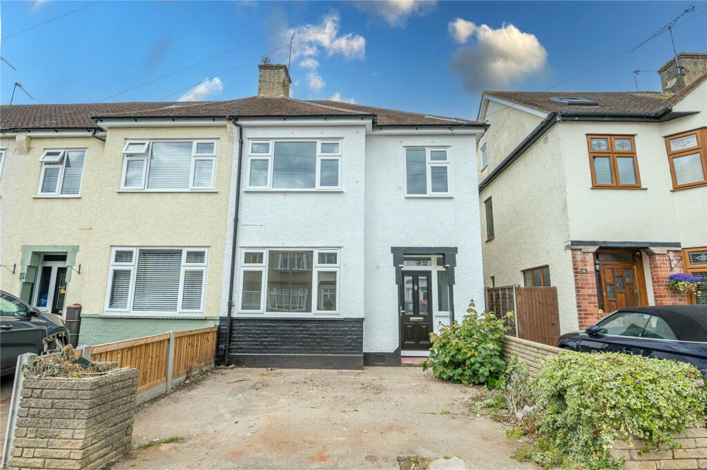 3 bedroom end of terrace house for sale in Walsingham Road, Southendon