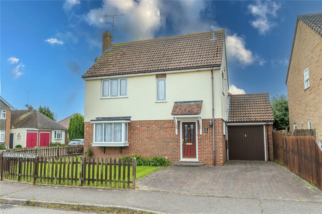 3 bedroom detached house for sale in Northfields Crescent, Great