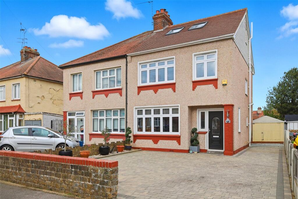 Main image of property: Fairlawn Gardens, Southend-on-Sea, SS2