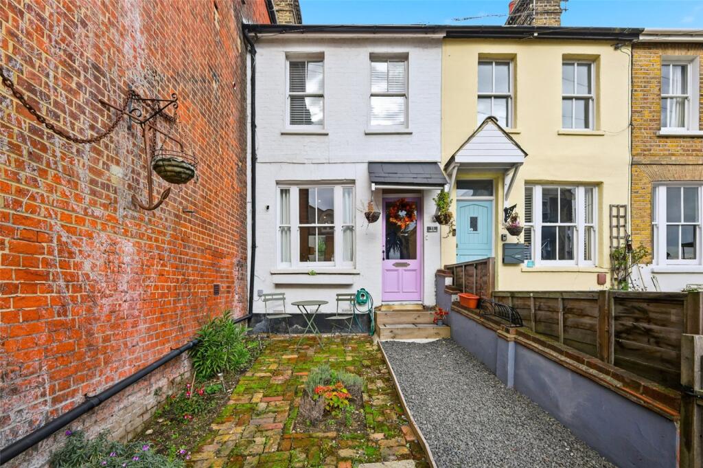 Main image of property: Leigh Hill, Leigh-on-Sea, Essex, SS9