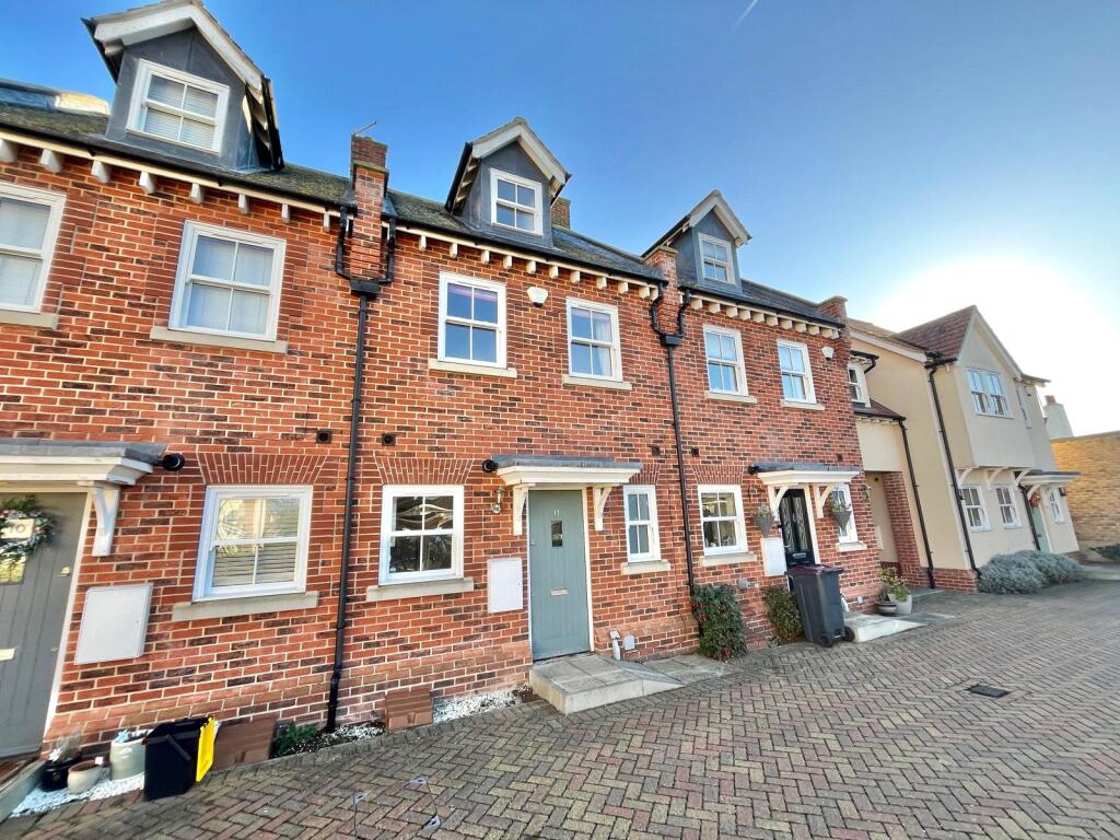 Main image of property: York Mews, Great Wakering, Southend-on-Sea, Essex, SS3
