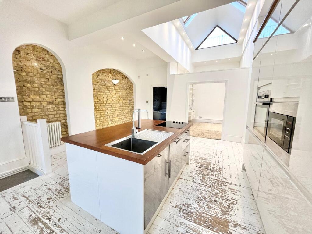 Main image of property: Princes Street, Southend-on-Sea, Essex, SS1