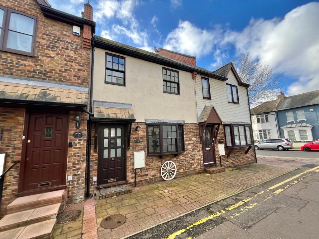 Main image of property: Victoria Court, Tower Court Mews, Westcliff-on-Sea, Essex, SS0