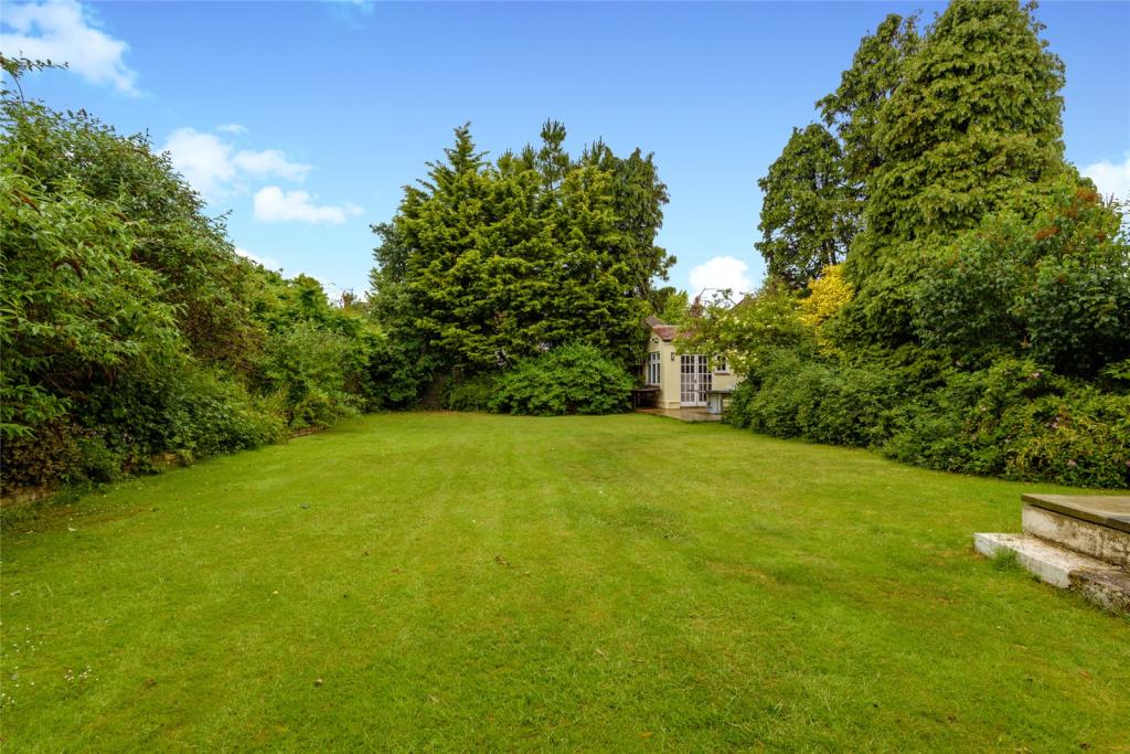 4 bedroom detached house for sale in Fermoy Road, Thorpe Bay, SS1