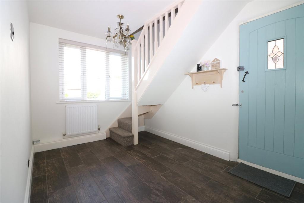 SemiDetached to rent on Larkfield Close, Rochford, Essex, SS4