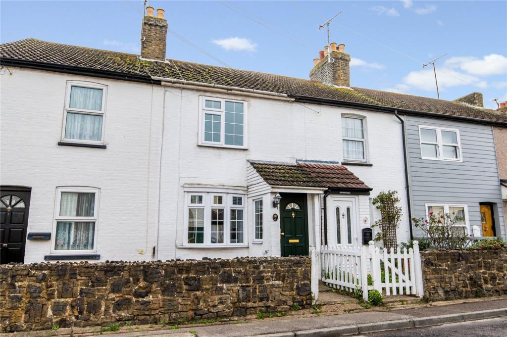 3 bedroom terraced house for sale in St Johns Road, Great Wakering