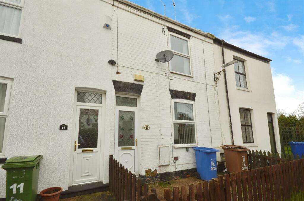 2 bedroom terraced house for sale in Ditmas Avenue, Anlaby Common, Hull, HU4