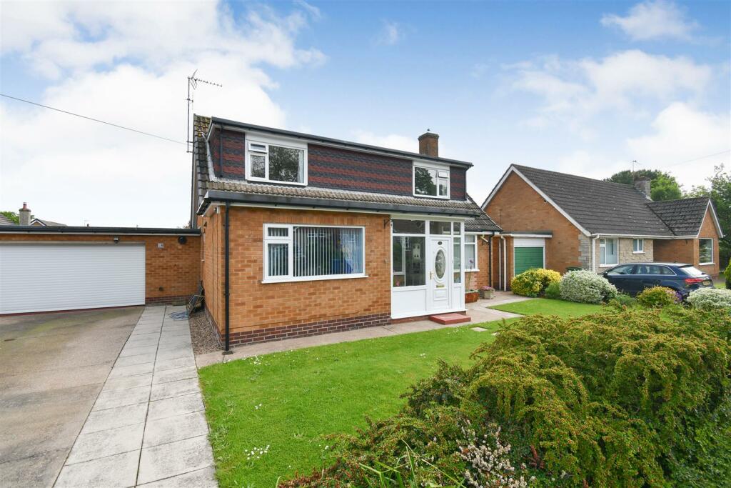 3 bedroom detached bungalow for sale in The Dales, Cottingham, HU16