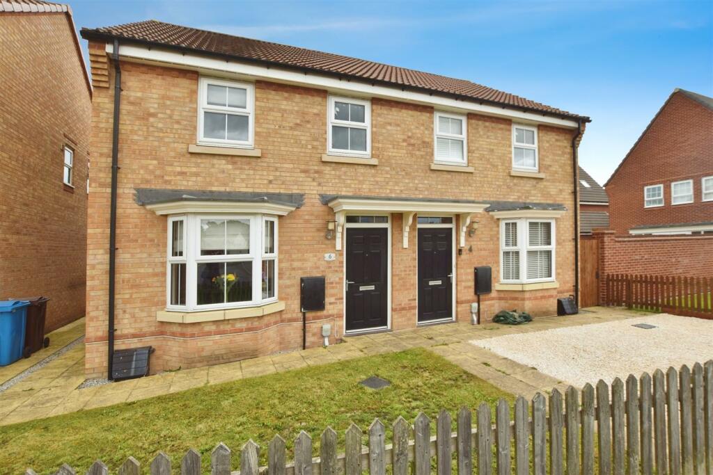 3 bedroom semidetached house for sale in Tennison Walk, Hessle, HU13