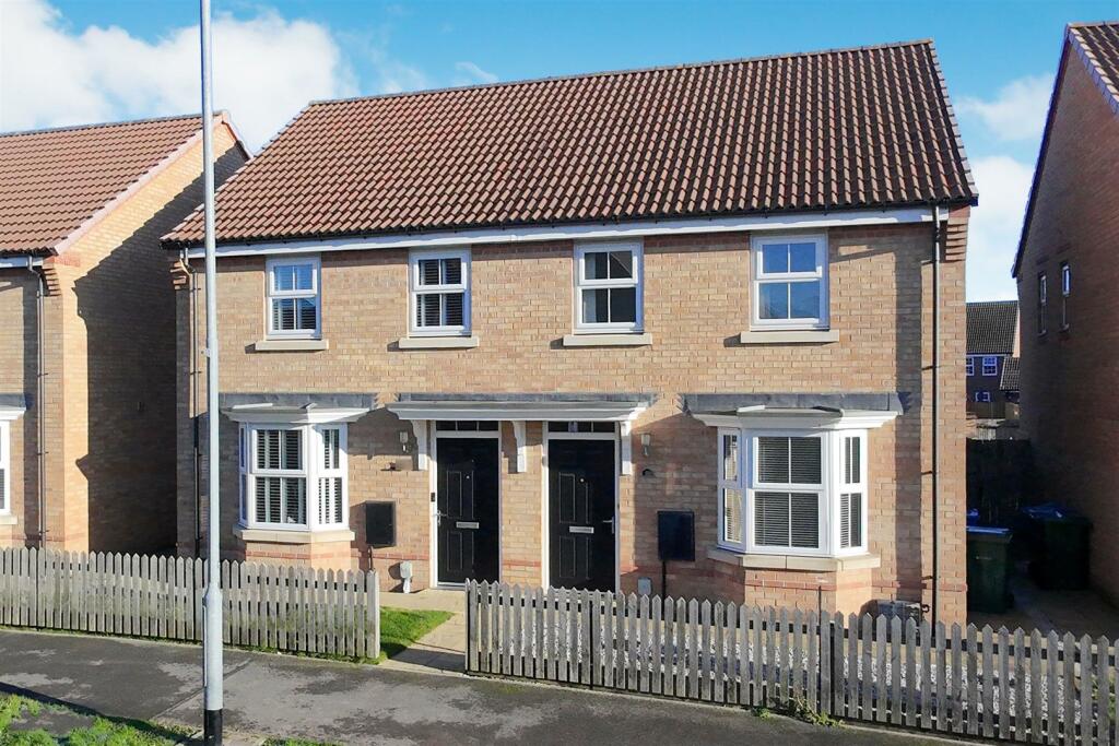 3 bedroom semi-detached house