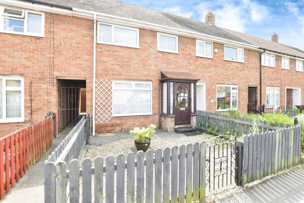 Main image of property: Taunton Road, Hull