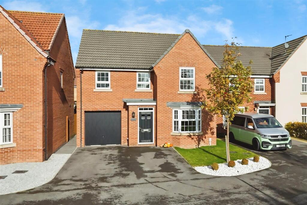 Main image of property: Samuelson Croft, Hessle