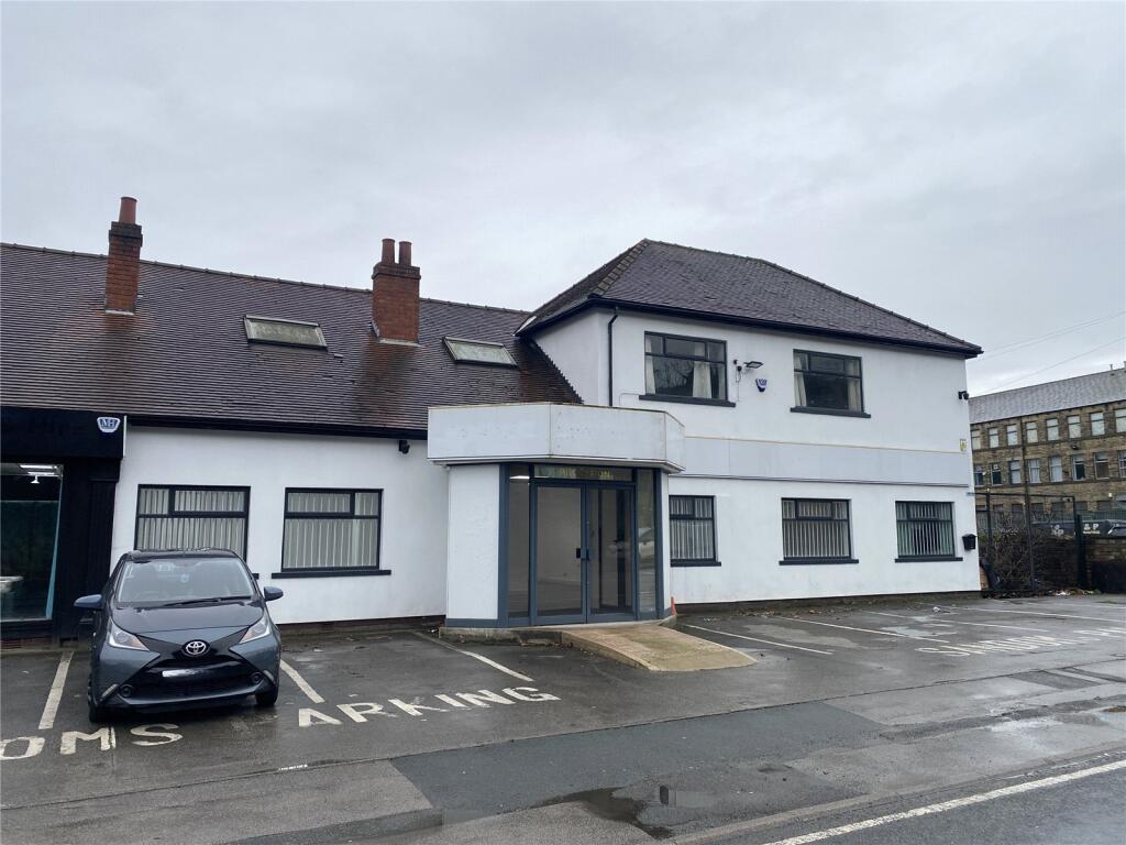 Main image of property: Bradford Road, Batley, West Yorkshire, WF17