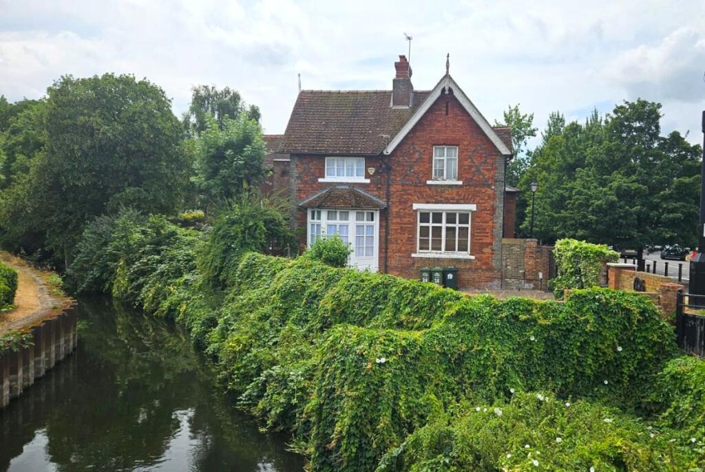 Main image of property: Hale Street, Staines-upon-Thames