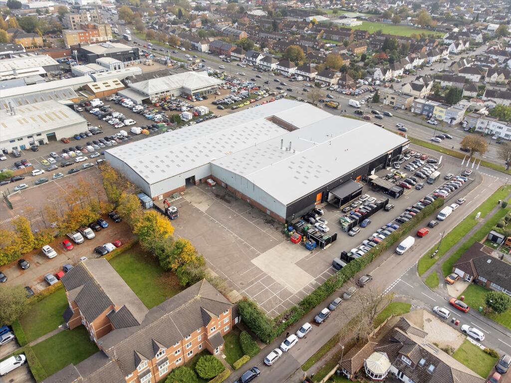 Main image of property: 478-480 Bath Road, Slough, SL1