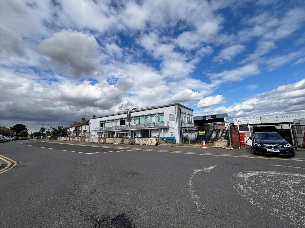 Main image of property: 220 Garth Road, Morden, SM4