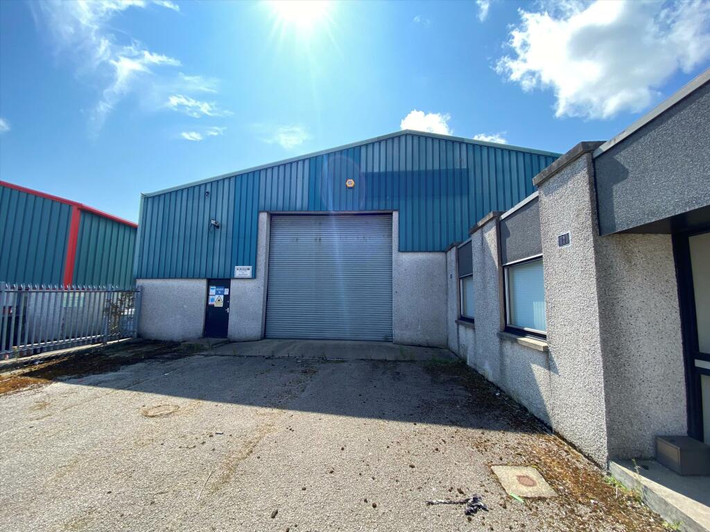 Distribution warehouse for sale in Estate 4, Unit 3 Howe Moss Drive