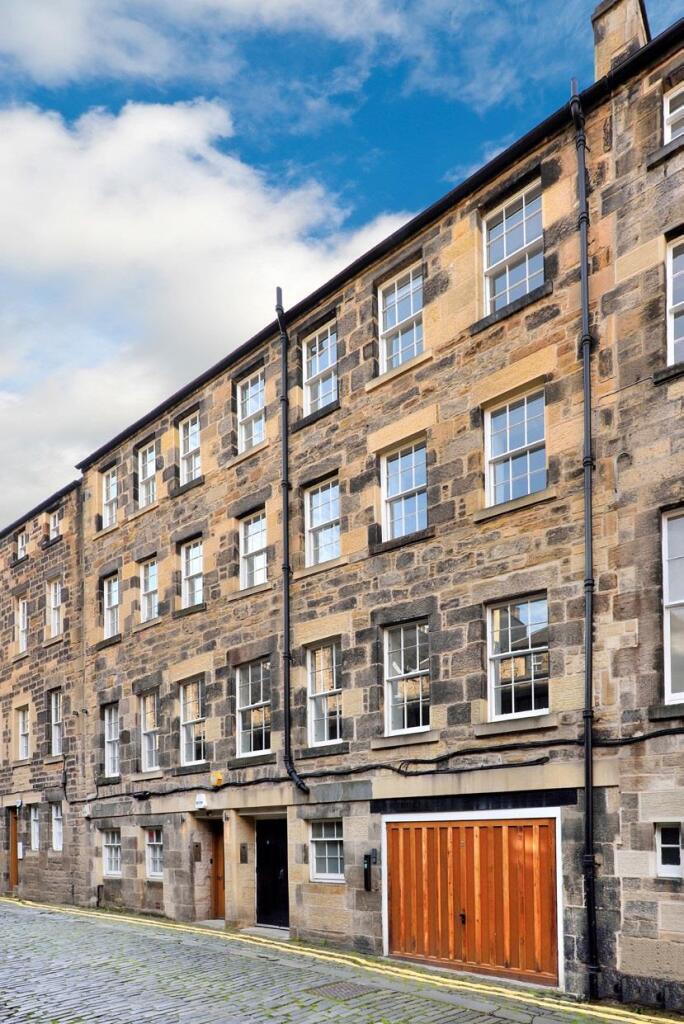 Main image of property: 41 Thistle Street Lane South West, Edinburgh, EH2 1EW