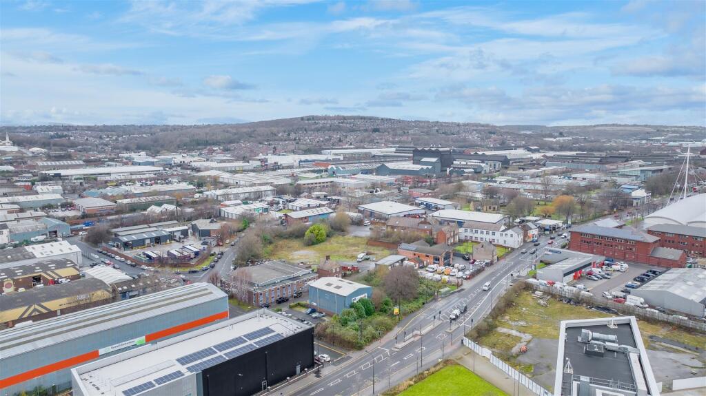 Main image of property: Industrial Unit, Attercliffe Road Sheffield, S9 2PF