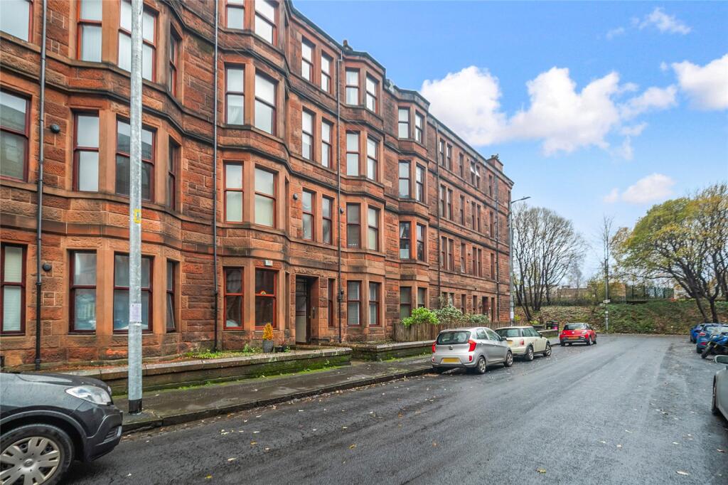 Main image of property: 3/2, 15 Bouverie Street, Glasgow, Glasgow City, G14