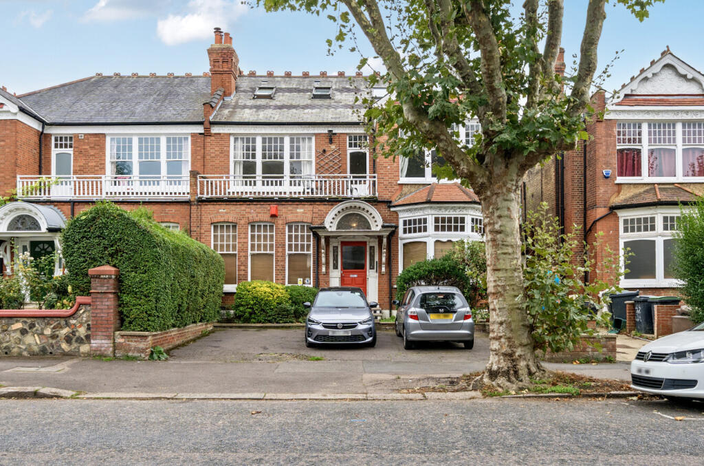 Main image of property: Queens Avenue, Muswell Hill, N10