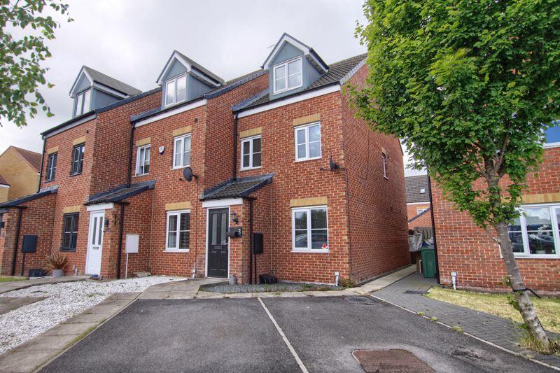 3 bedroom semidetached house for rent in Bancroft Drive, Ingleby