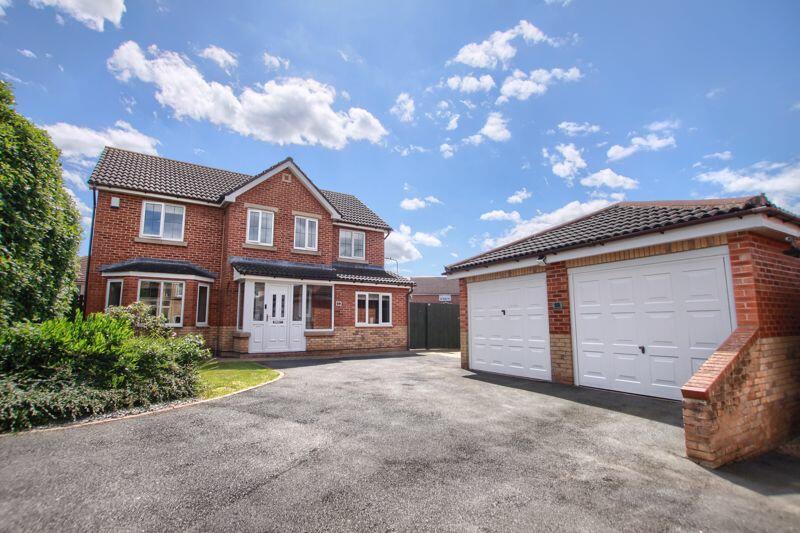 5 bedroom detached house for sale in St. Davids Grove, Ingleby Barwick, TS17