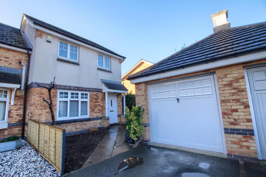 Main image of property: Linshiels Grove, Ingleby Barwick