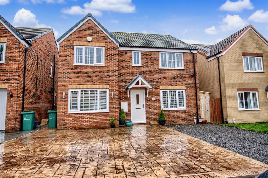 Main image of property: Piddington Close, Ingleby Barwick