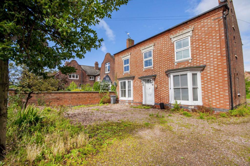 2 bedroom apartment for rent in Flat 2 192 Tamworth Road, Long Eaton