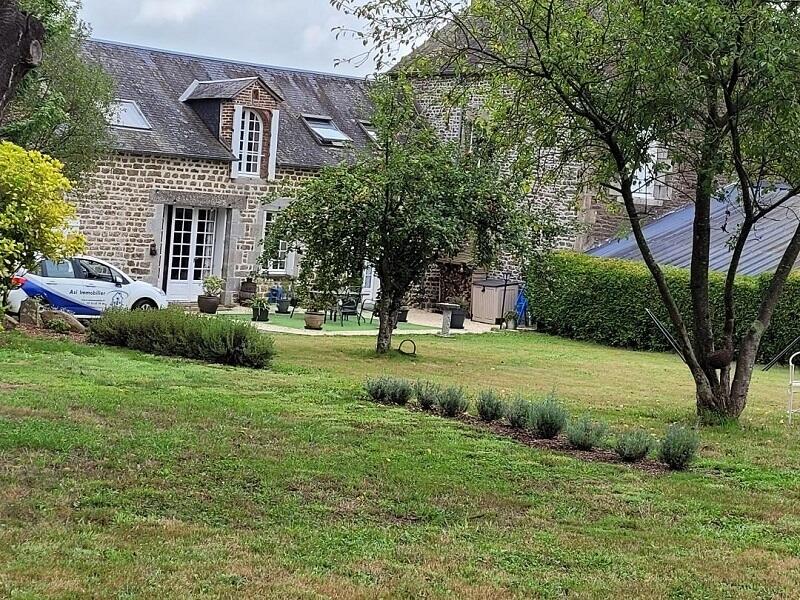 3 bedroom cottage for sale in Pontmain, Mayenne, Pays de la Loire, France