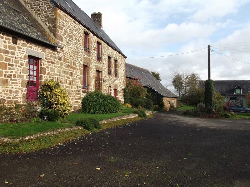 4 bedroom character property for sale in Soucé, Mayenne, Pays de la ...