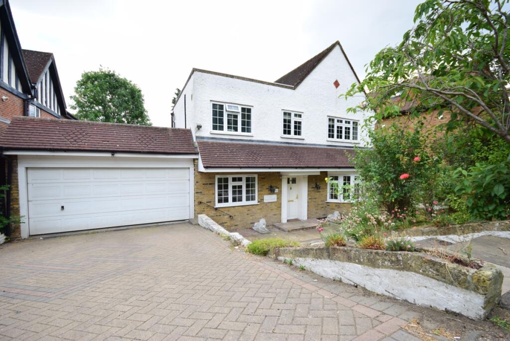 Main image of property: High Road, Loughton, IG10