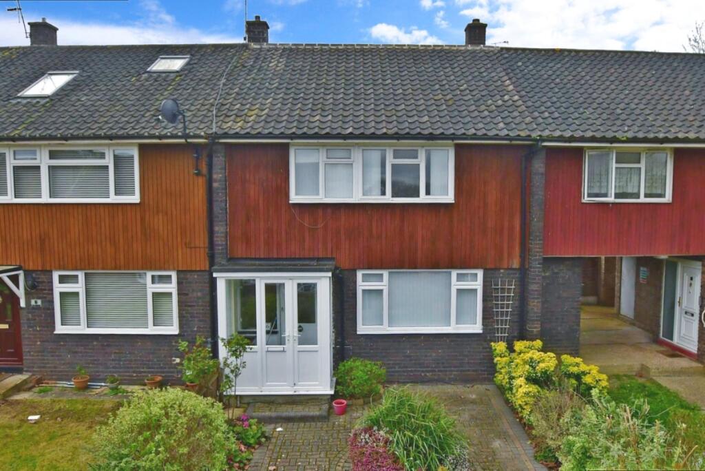 Main image of property: Lee Walk, Basildon, SS16