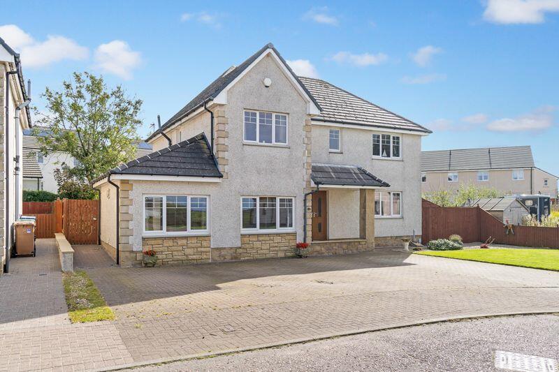 Main image of property: 2 Knockland Hill, Kilmaurs, KA3 2LS