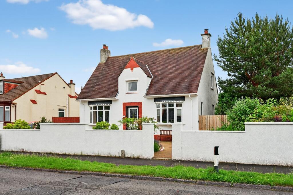 Main image of property: 11 Wellpark Avenue, Kilmarnock, KA3 7DH