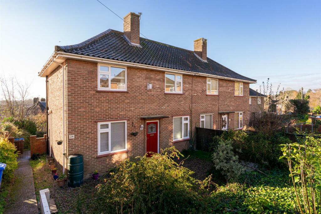 3 bedroom semidetached house for sale in Harwood Road, Norwich, NR1