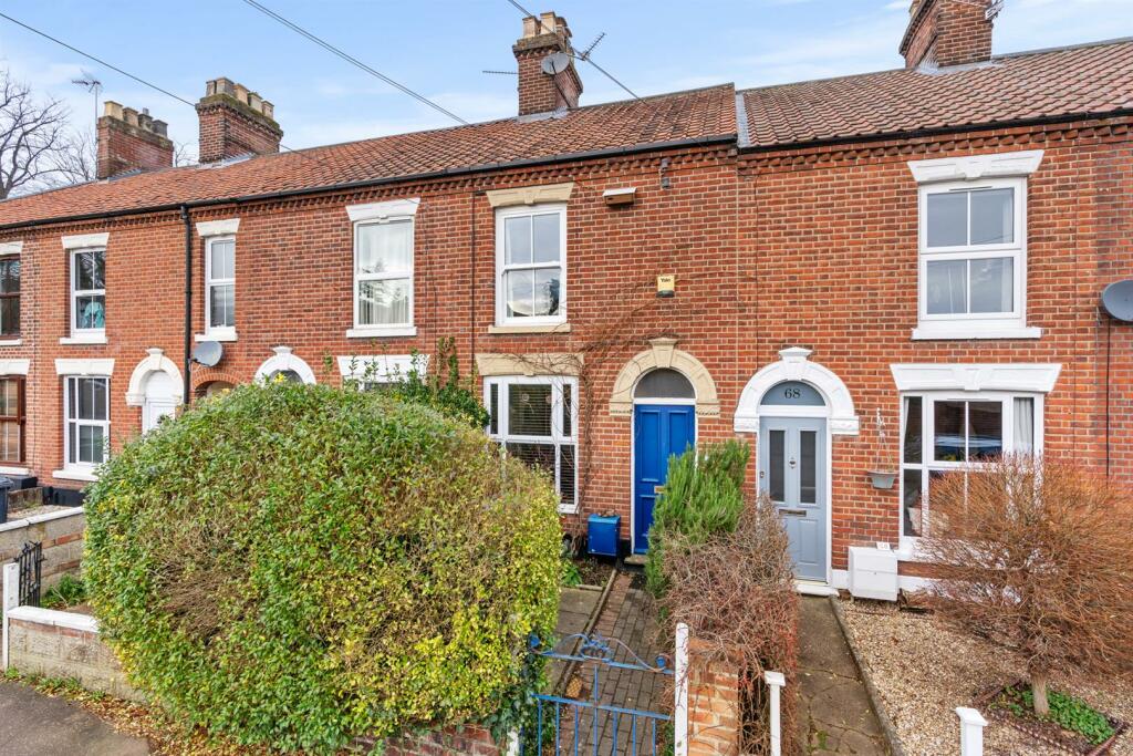 2 bedroom terraced house for sale in Waldeck Road, Norwich, NR4