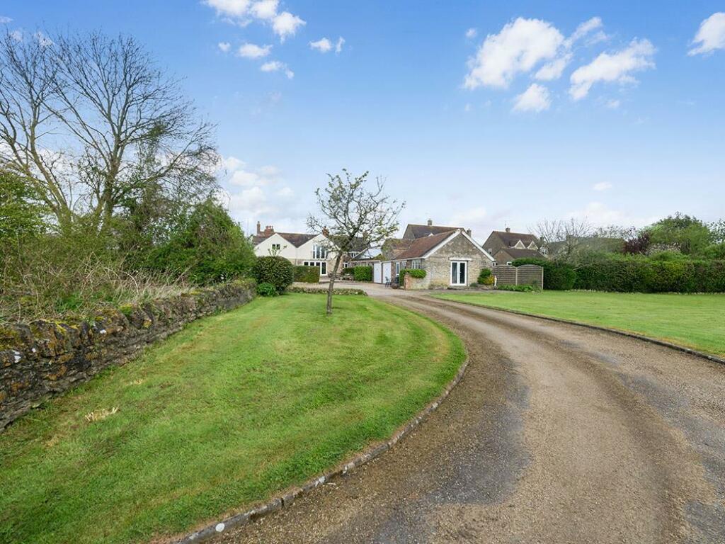 5 bedroom detached house for sale in Longford Road, Thornford, Dorset, DT9