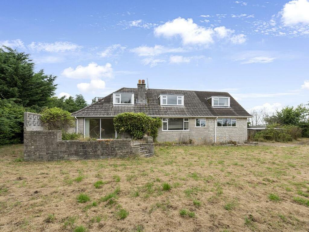 4 bedroom detached bungalow for sale in Bibberne Lane, Lower Road