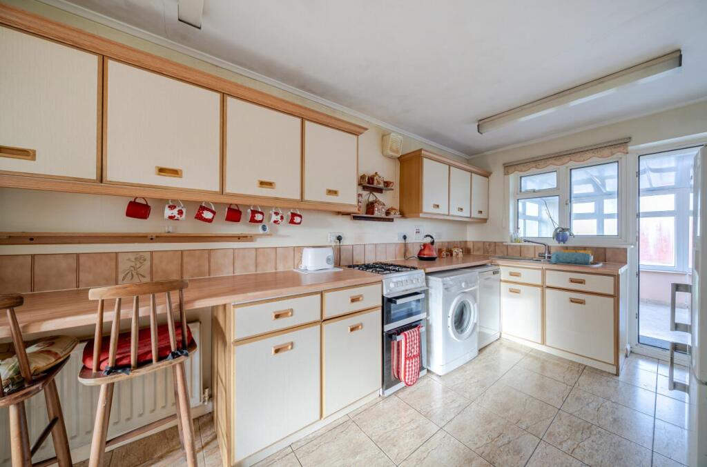 Additional image 7 of Behind Hayes Lane, South Cheriton