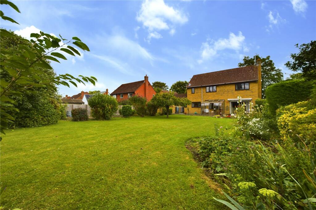 4 bedroom detached house for sale in Upwood Road, Bury, Ramsey