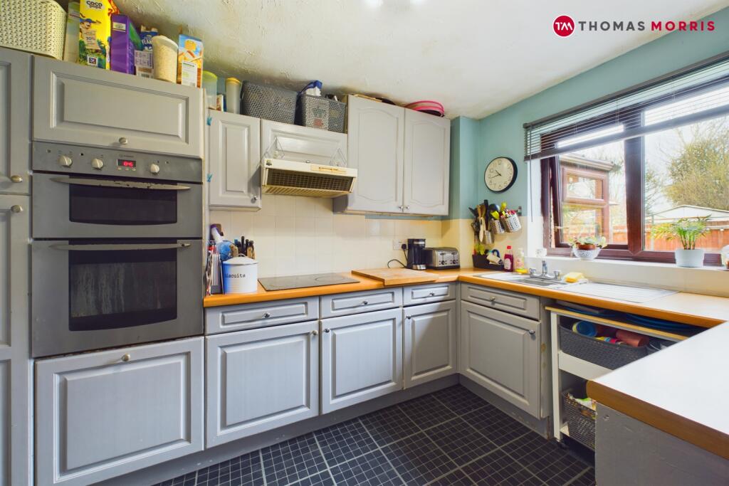 5 bedroom detached house for sale in Chandlers Way, Ramsey Mereside