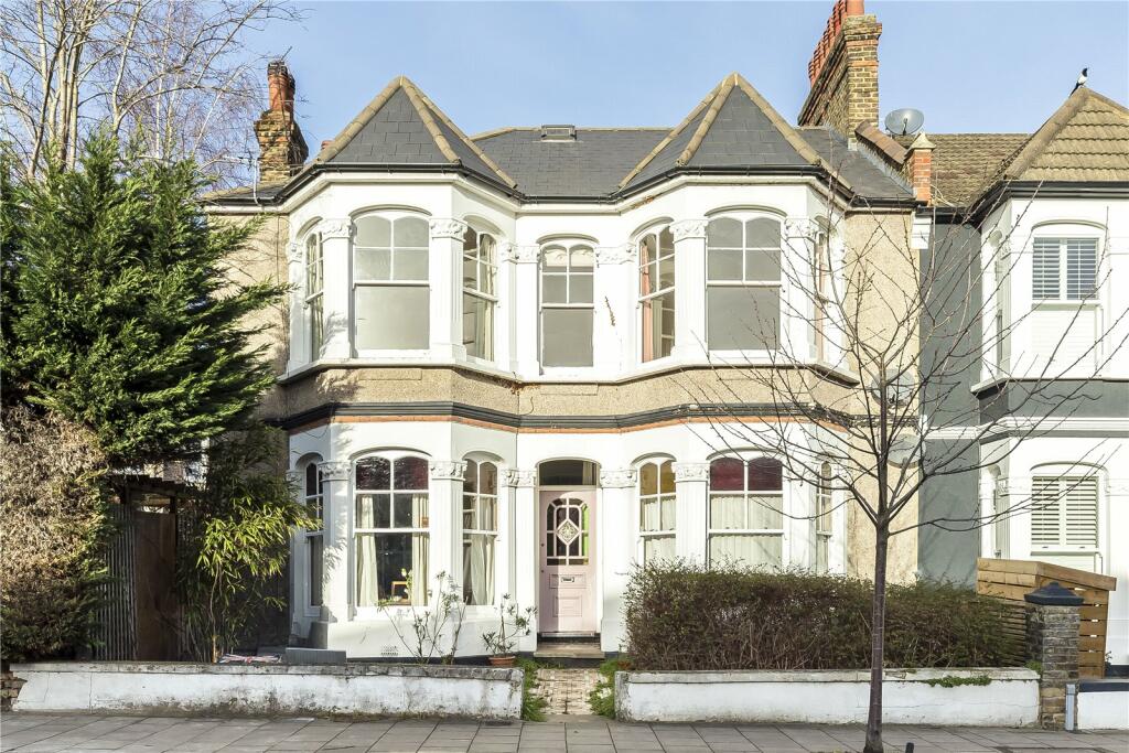 2 bedroom apartment for sale in Chudleigh Road, Ladywell, SE4