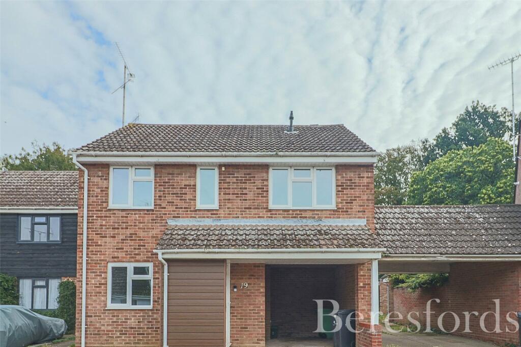 3 bedroom detached house for sale in Barwell Way, Witham, CM8
