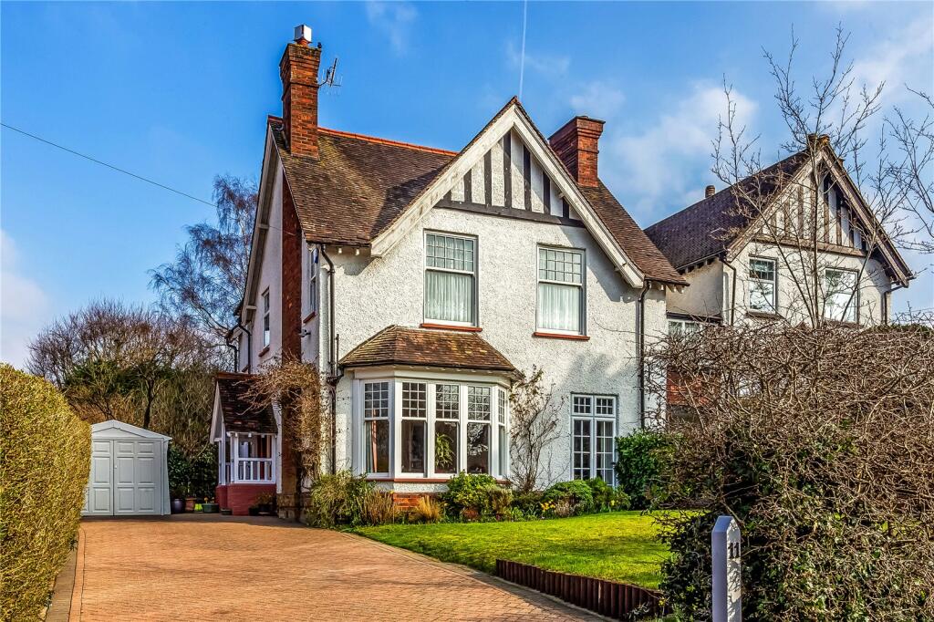 4 bedroom semidetached house for sale in East Hill Road, Oxted, Surrey