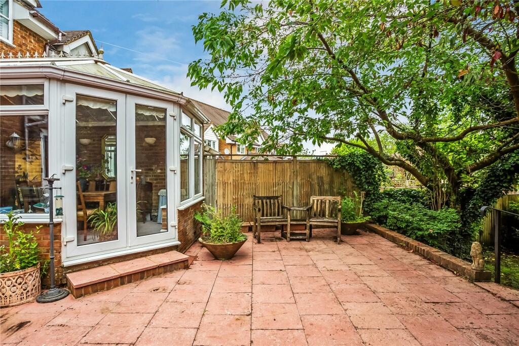 Additional property image - Slines Oak Road, Woldingham, Surrey, CR3