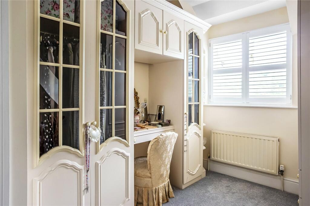 Additional property image - Slines Oak Road, Woldingham, Surrey, CR3