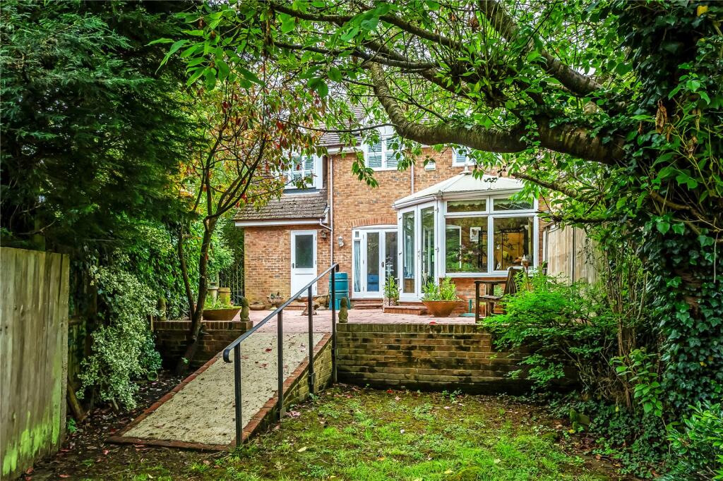Additional property image - Slines Oak Road, Woldingham, Surrey, CR3