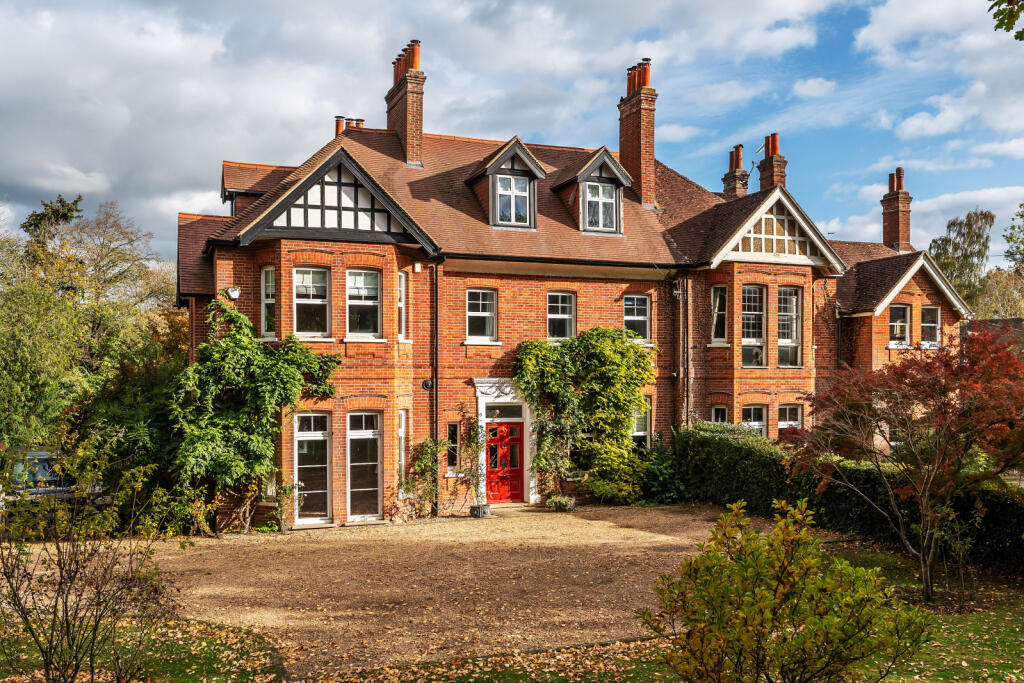 Main image of property: Eastbourne Road, Blindley Heath, Lingfield, Surrey, RH7